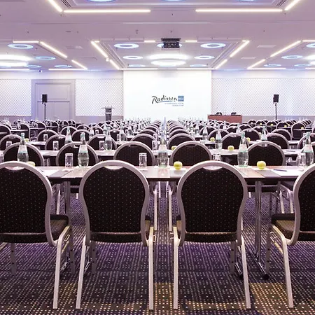 Hotel Radisson Blu Conference Hotel, 4*