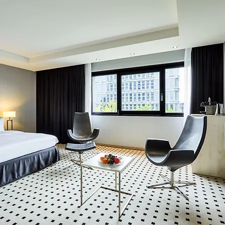 Ξενοδοχείο Radisson Blu Conference Hotel,