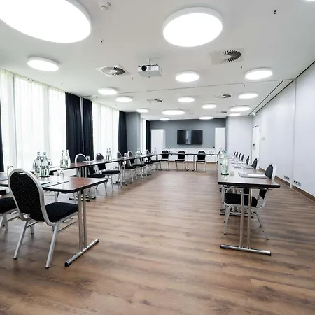 Radisson Blu Conference Hotel, Ξενοδοχείο