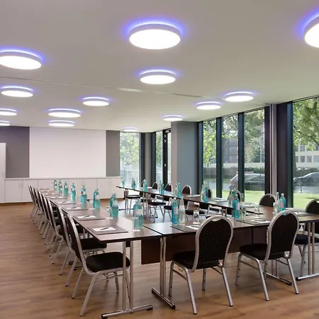 Ξενοδοχείο Radisson Blu Conference Hotel,