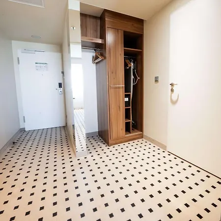 Ξενοδοχείο Radisson Blu Conference Hotel, 4*