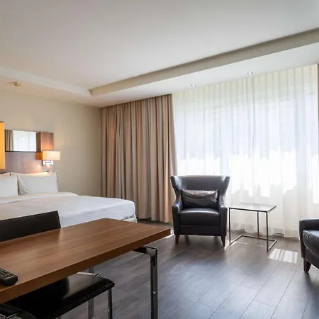 Radisson Blu Conference Hotel, 4*