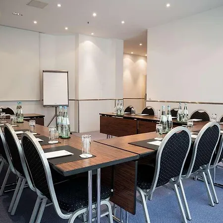 Radisson Blu Conference Hotel, 4*