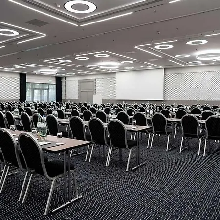 Hotel Radisson Blu Conference Hotel, 4*