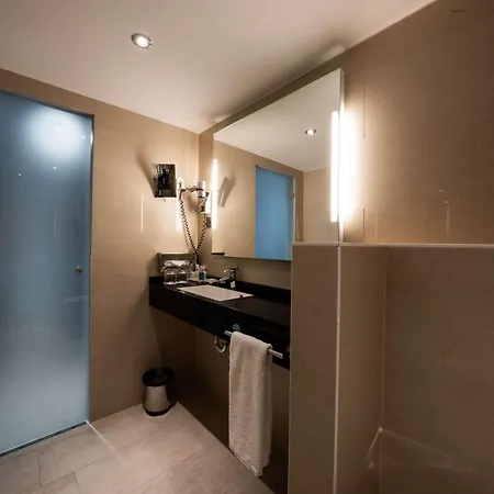 Ξενοδοχείο Radisson Blu Conference Hotel,