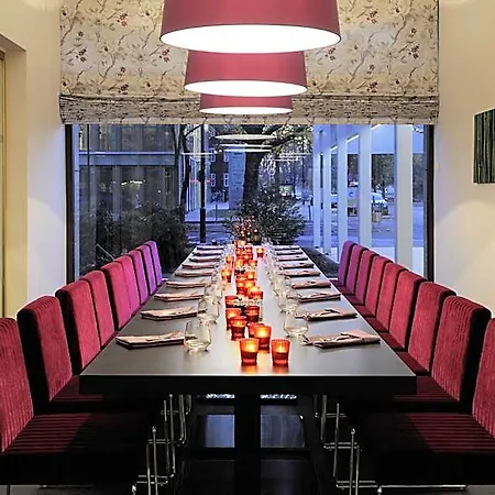 Radisson Blu Conference Hotel, Ξενοδοχείο Ντίσελντορφ