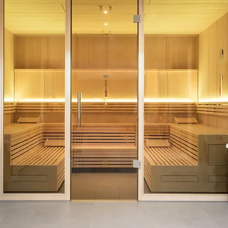 Ξενοδοχείο Radisson Blu Conference Hotel, 4*