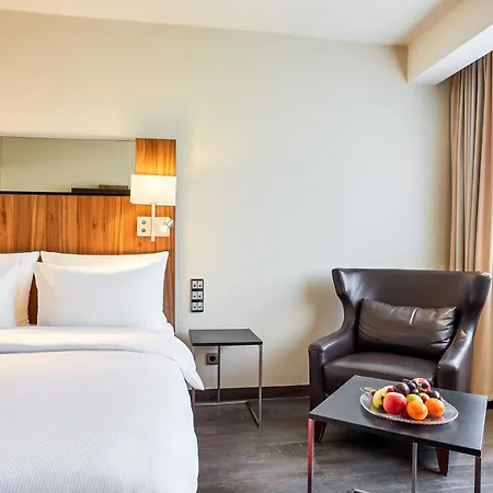 Radisson Blu Conference Hotel, מלון 4*