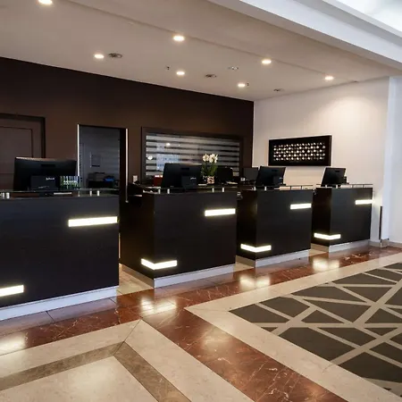 Szálloda Radisson Blu Conference Hotel,