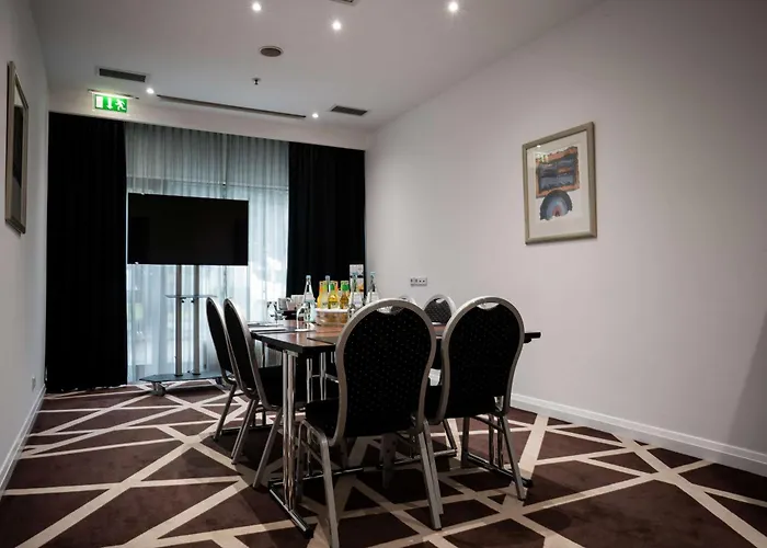 Radisson Blu Conference Hotel, 4*