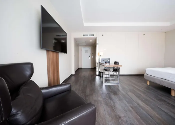 호텔 Radisson Blu Conference Hotel, 4*