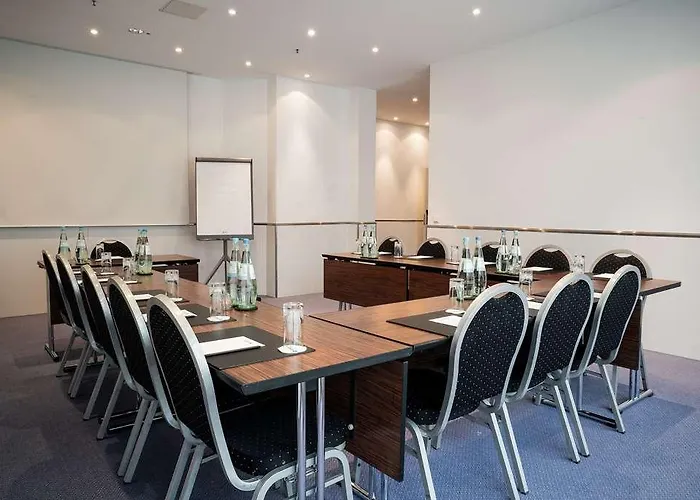 Radisson Blu Conference Hotel, 4*