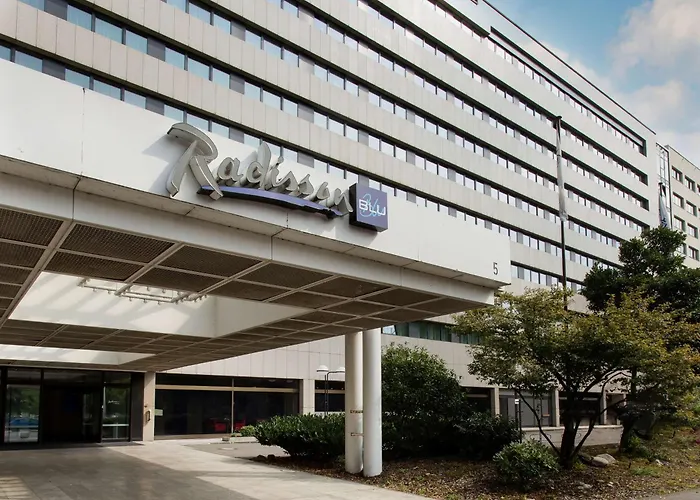 Radisson Blu Conference Hotel, 4*